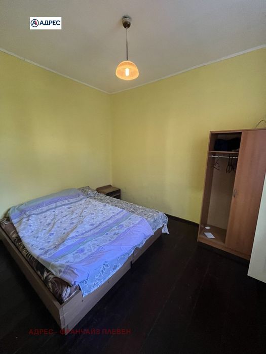 Къща в Ловеч, област-с.Терзийско площ 86 цена 85000