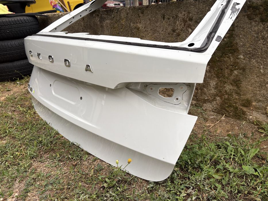 Заден капак / Врата багажник за Шкода Октавия 4/ Skoda Octavia IV