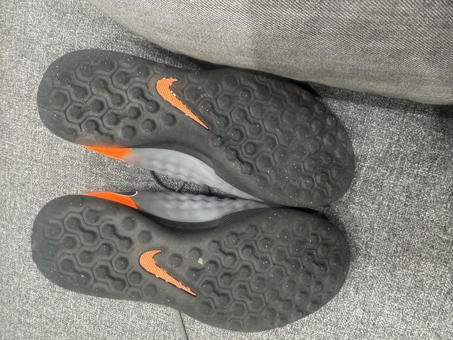 Футболни Стоножки номер: 38.5 / 24 см стелка