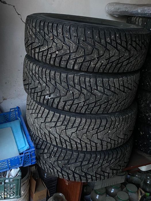 Hankook Winter i*Pike RS2