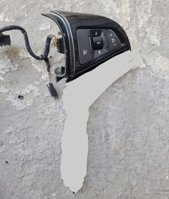 Продам оригиналные кнопки от руля малибу 1 оригинал не переделан.снят