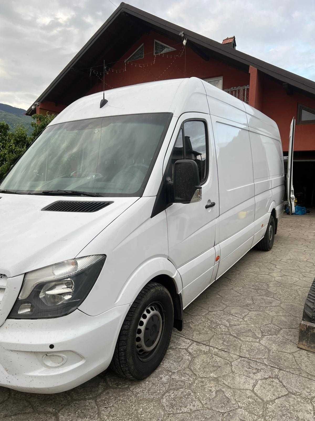 Mercedes Sprinter 2.2L.  2017