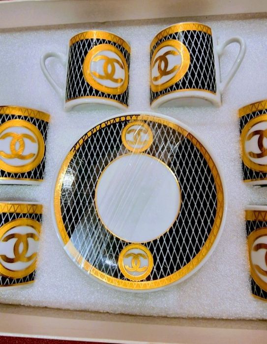 Serviciu cafea 12 piese(6 cesti+6 farfuriute),cutie,saculet inclus