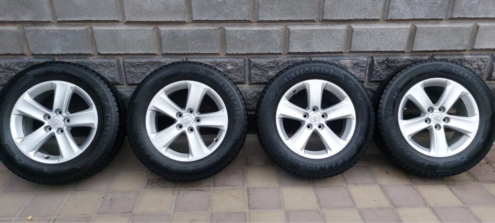 Продаётся комплект резины с дисками