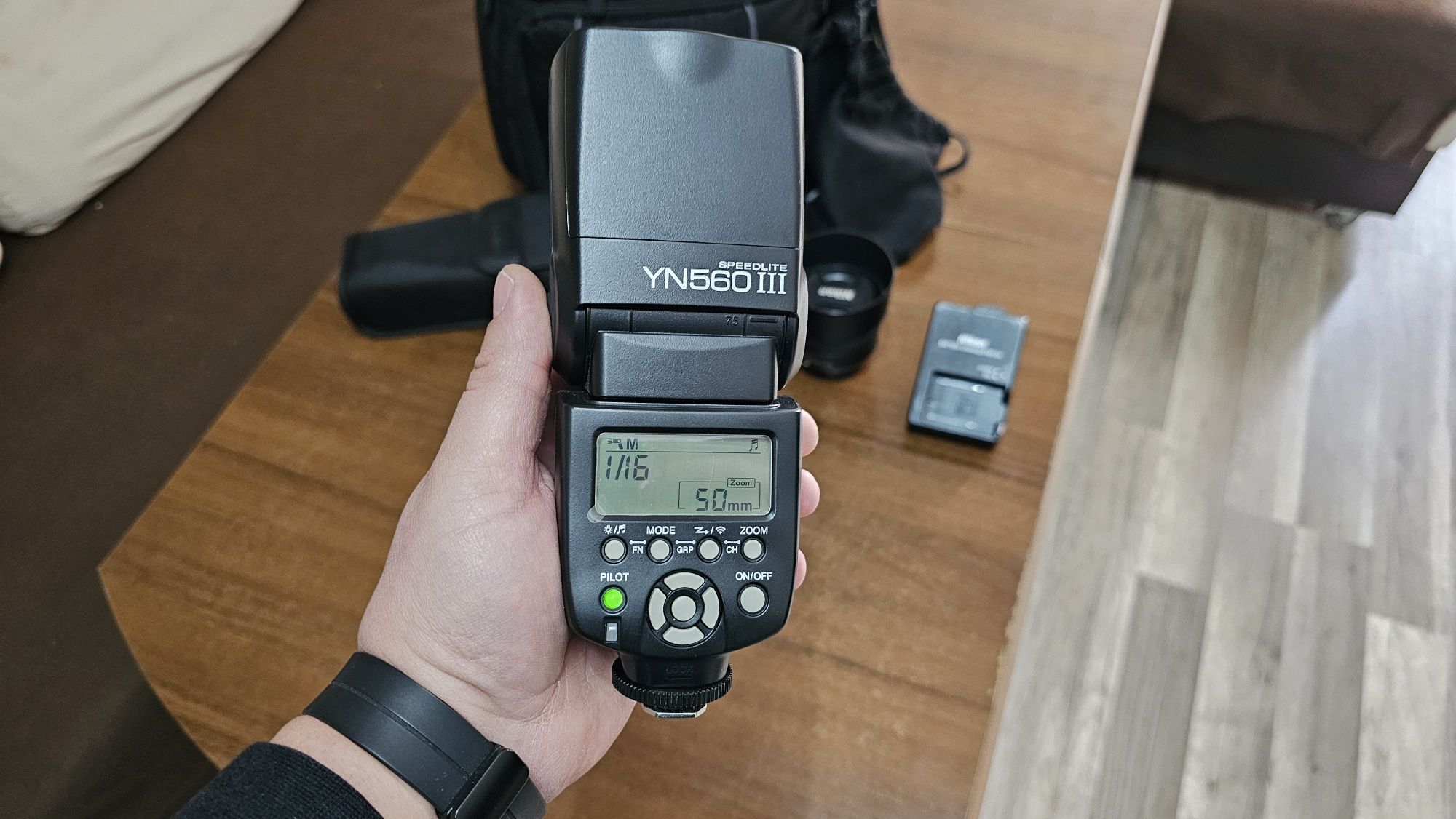 Nikon D5300 + 2 обектива,светкавица и фото сак ( 4712 кадъра)