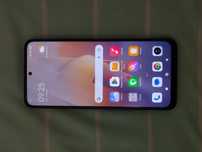 Note 11 Graphite Grey