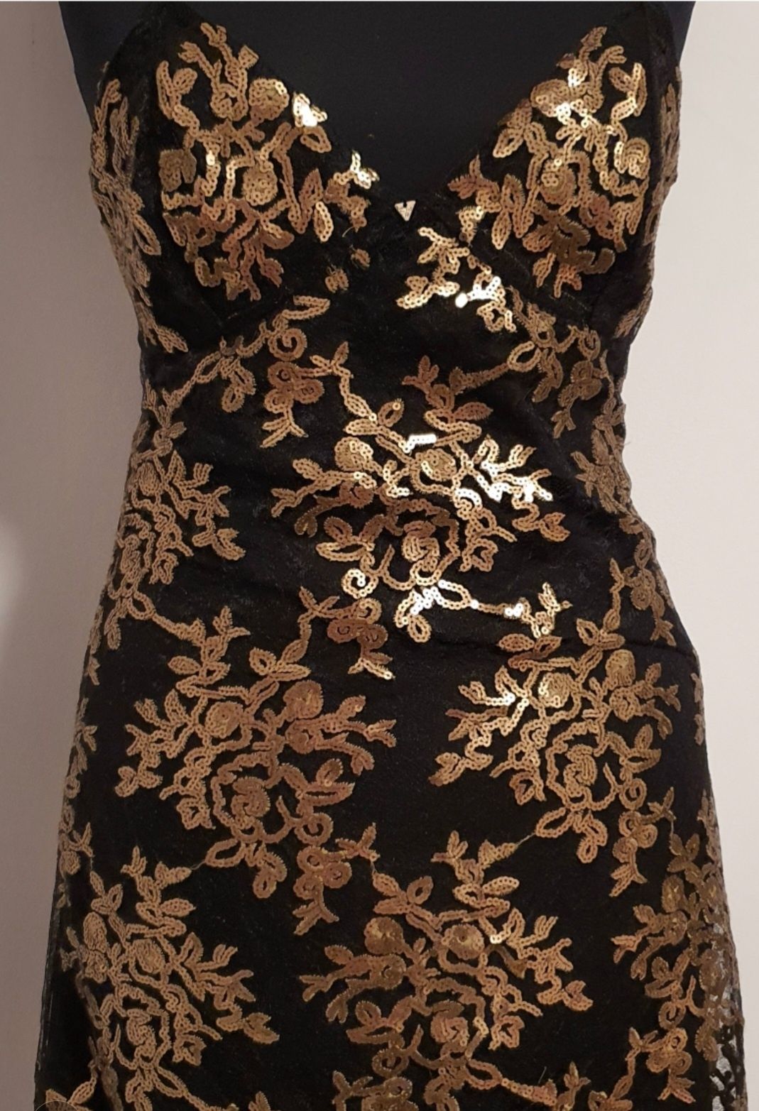 GUESS рокля с пайети