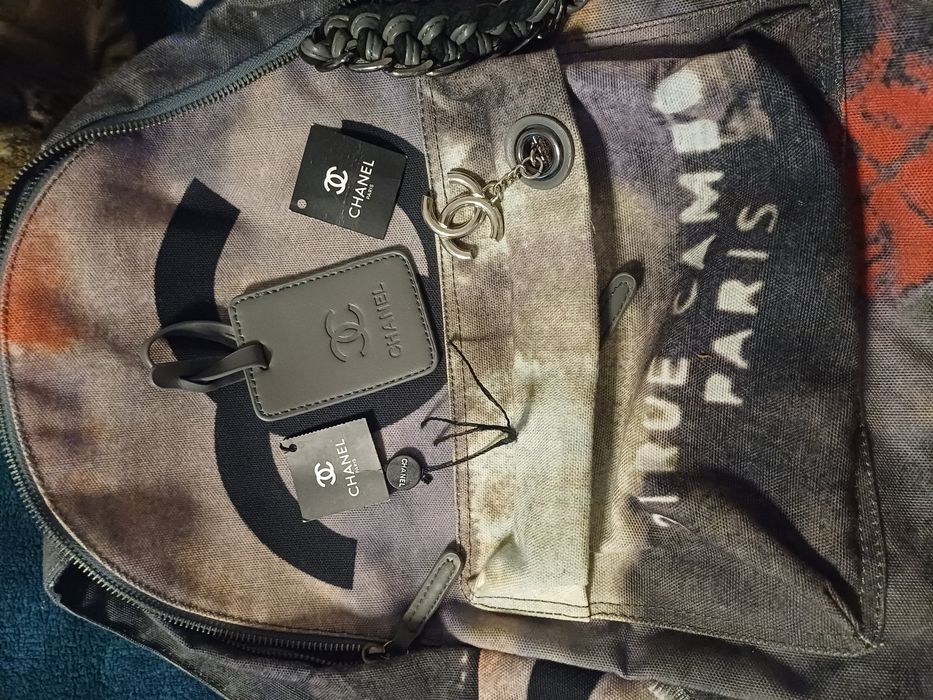 Rucsac Chanel Graffiti urban vintage, stare foarte bună