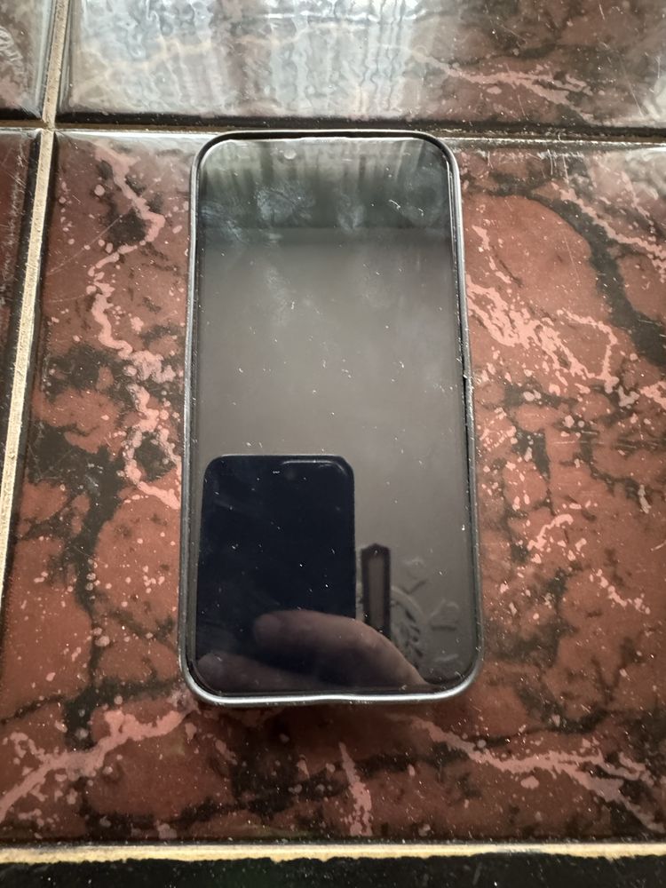 iphone 14 цвят черен