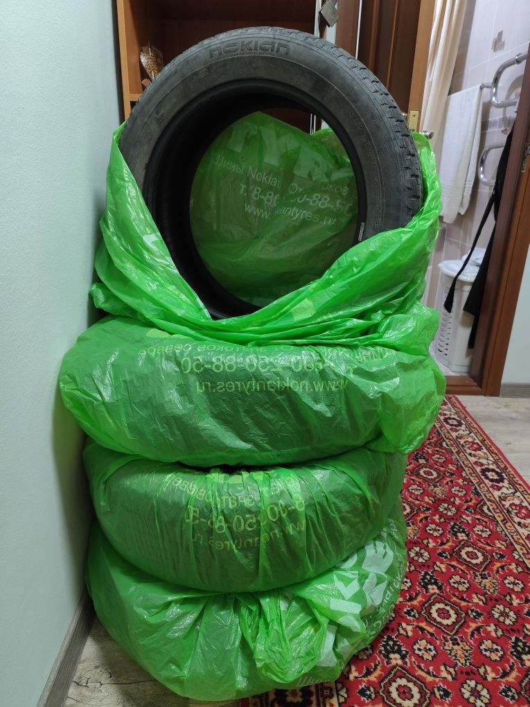 Комплект шин Nokian б/у