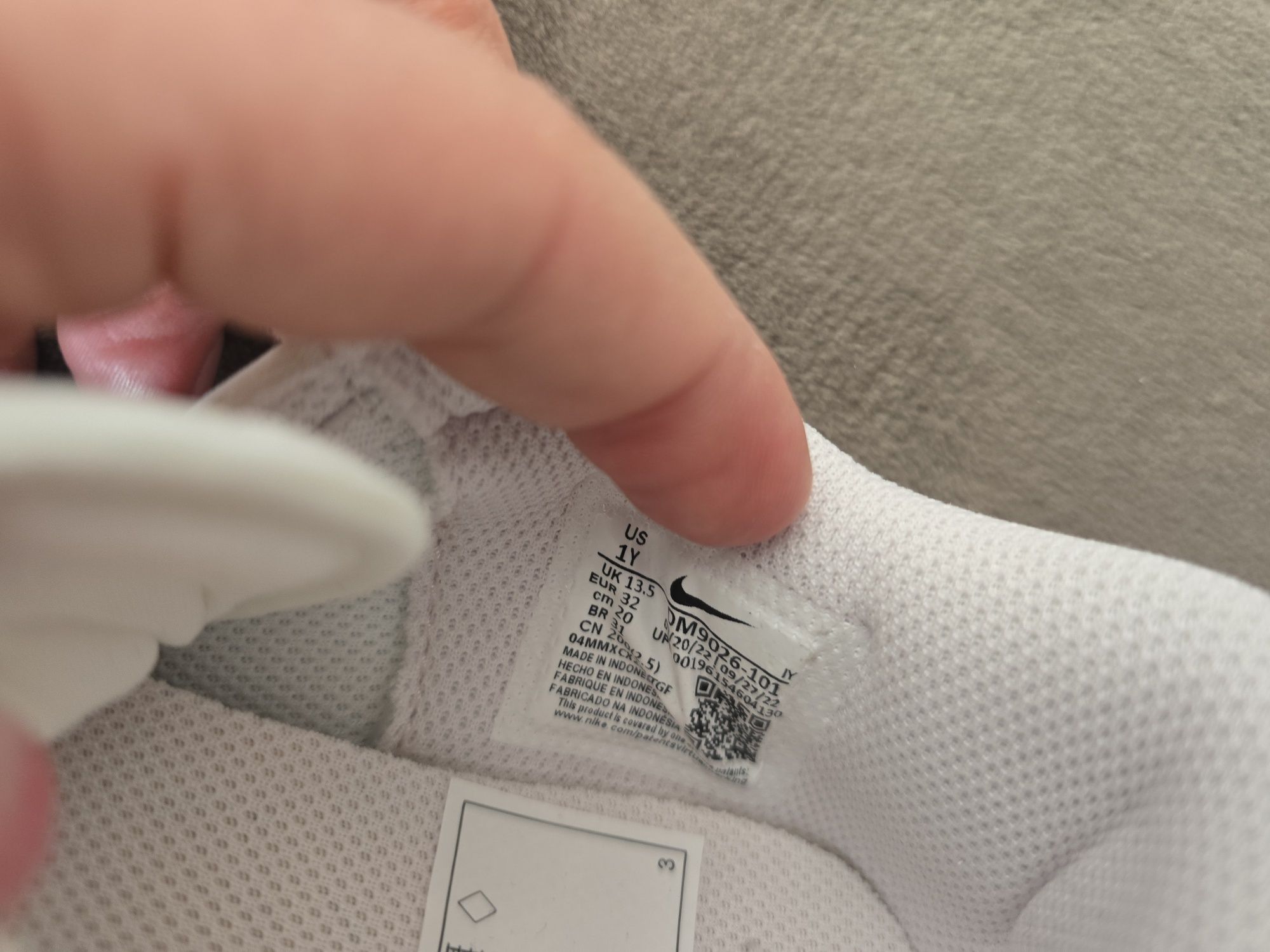 Nike маратонки нови