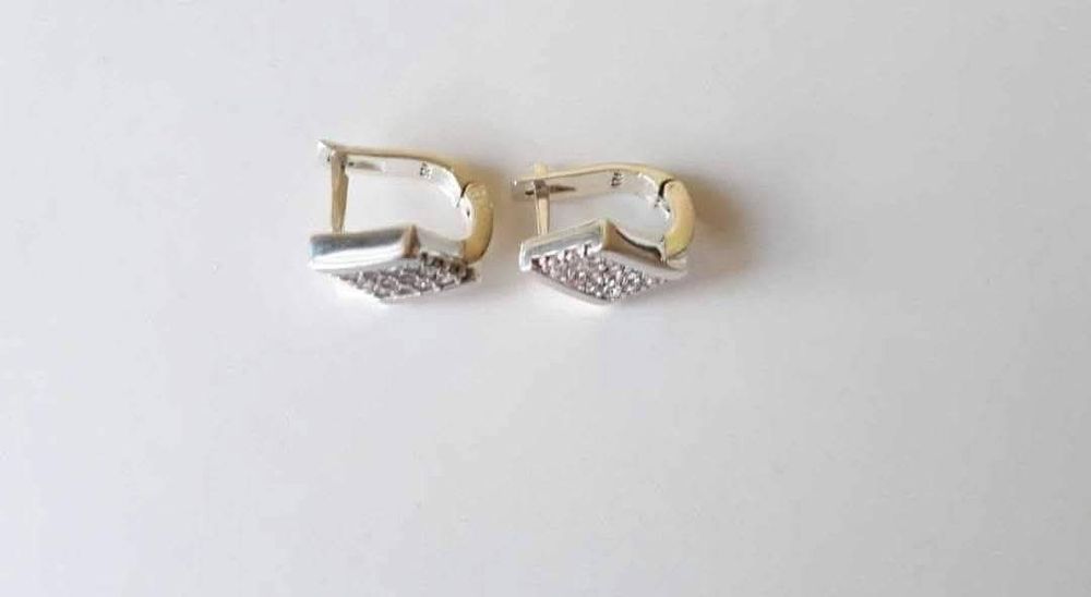 Cercei din argint de 925 cu pietre albe