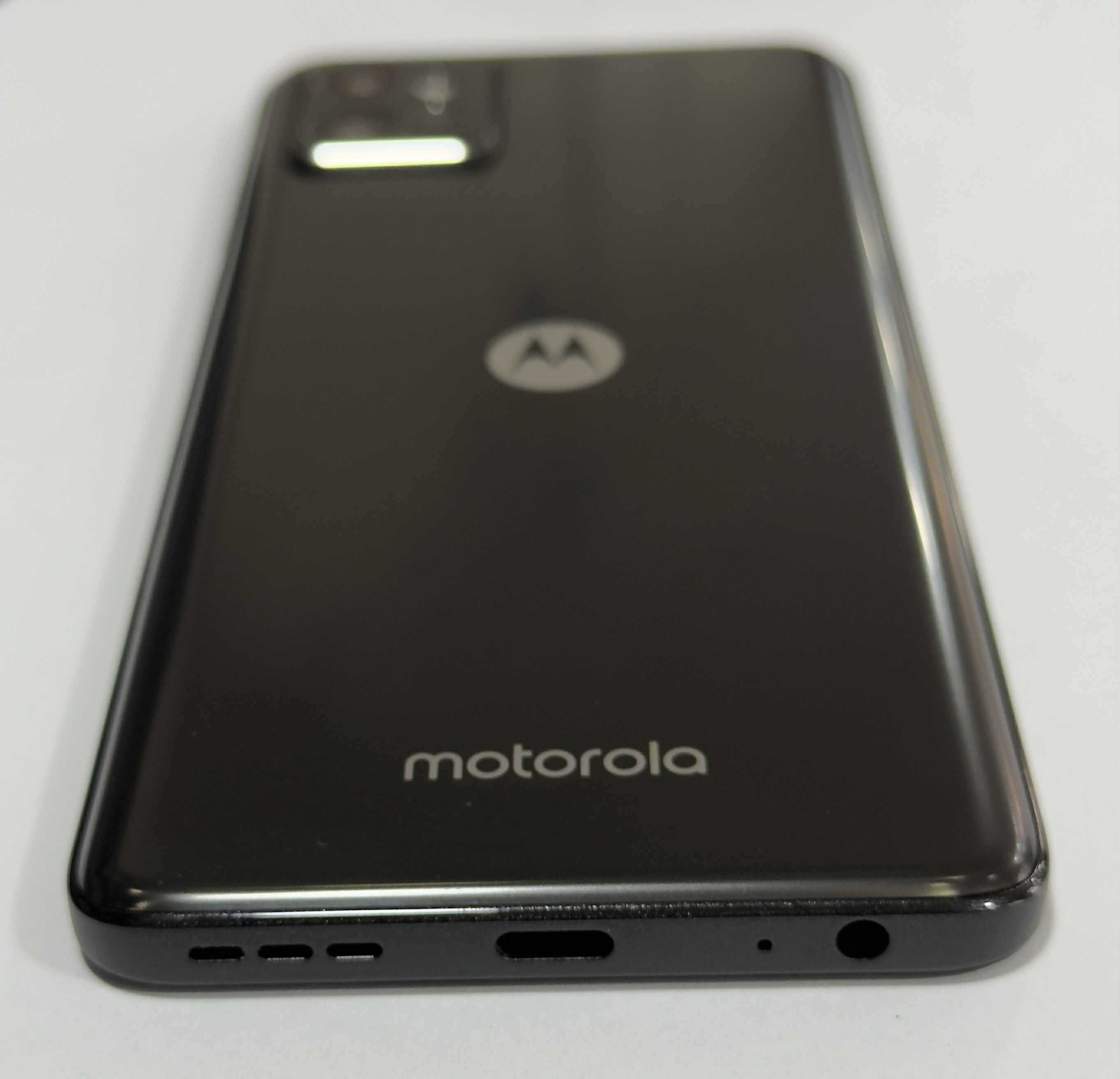Продавам Motorola G32 128gb