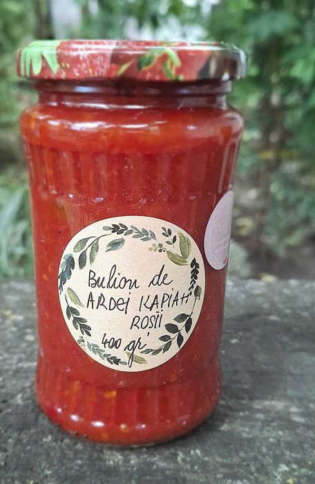 Bulion de rosii cu ardei kapia si pasta de rosii