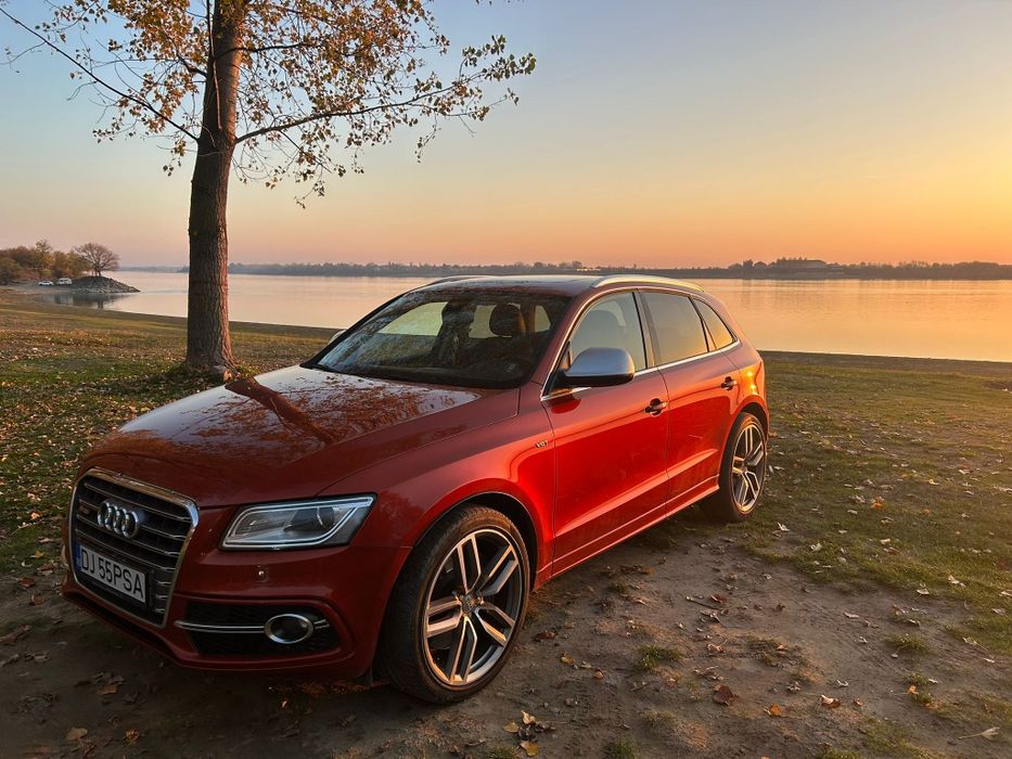 Vând Audi SQ5 an fabricație 2013