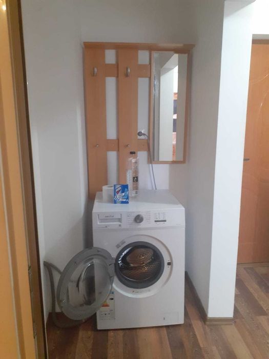 De vanzare – Garsoniera decomandata, mobilata si utilata – Micro 20