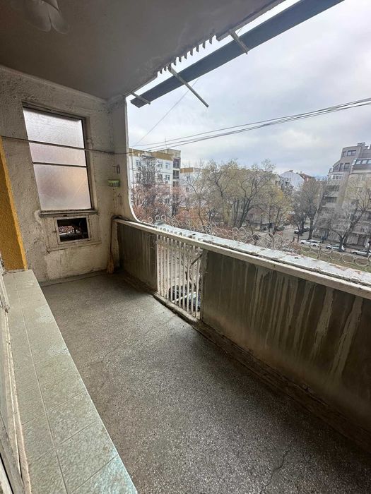 Продава се Тристаен апартамент в Пловдив, Кючук Париж - 92 кв.м за 1343 €/кв.м - Снимка #3