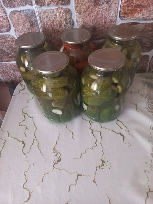 Продам огурцы маринованные.