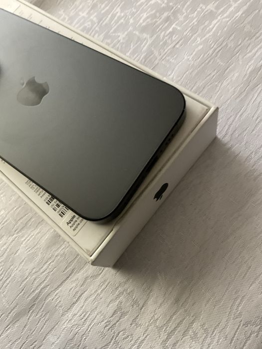 iPhone 15 pro 128Gb cu garanzie Apple Care+