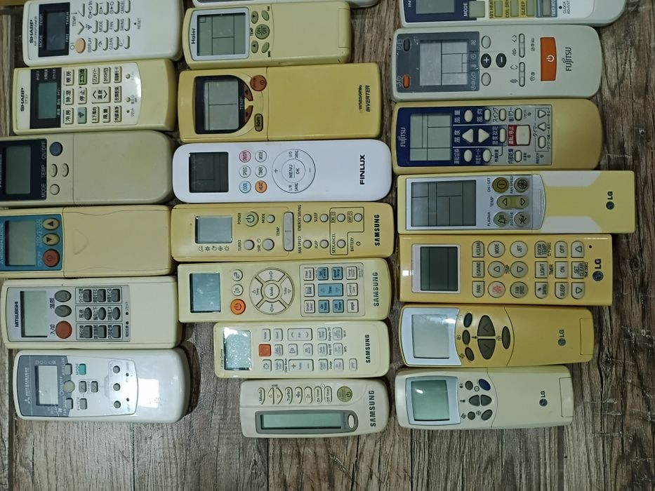 Дистанционно за климатик Air conditioning remote genuine