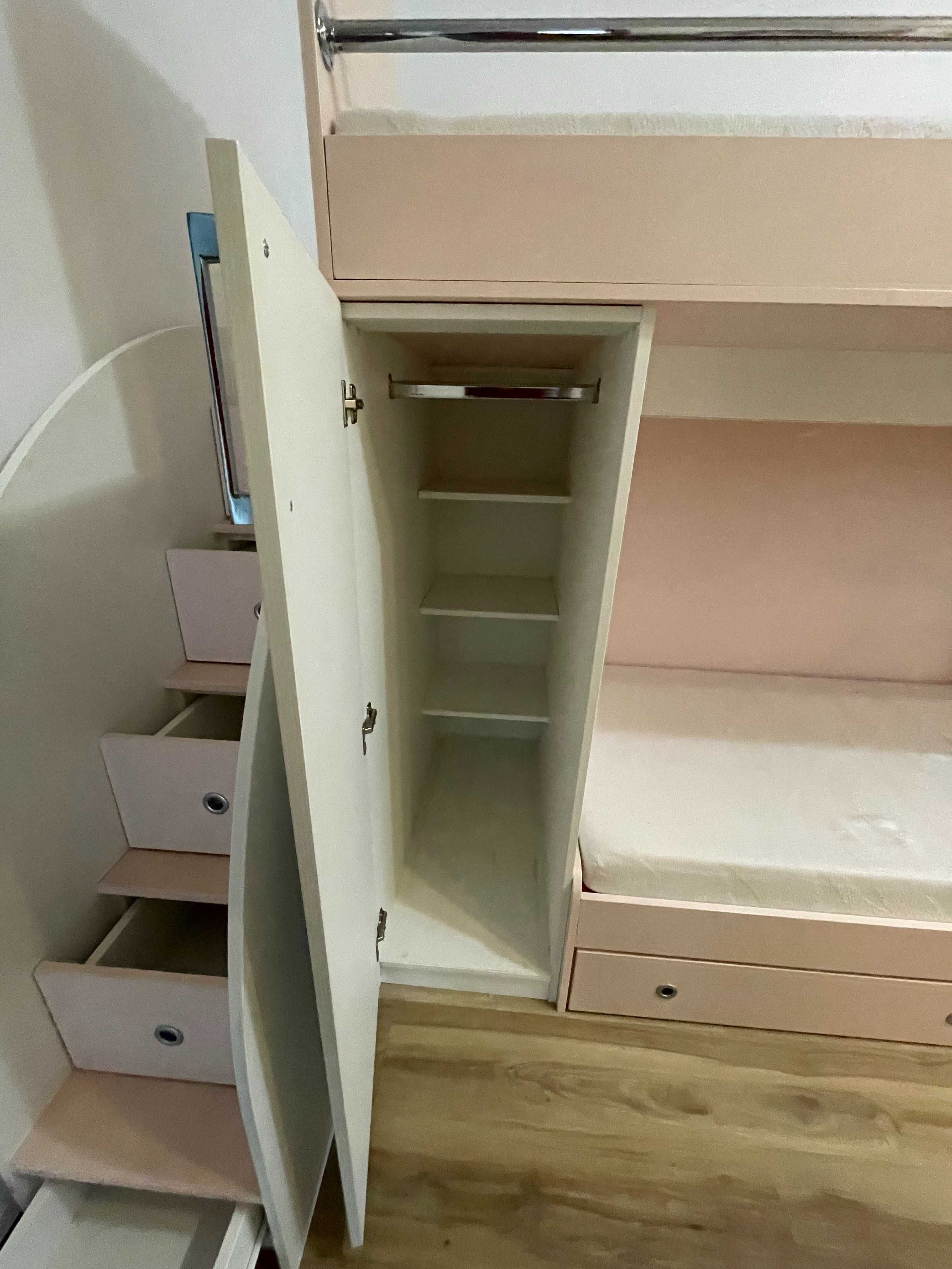 Multifunctional Childrens Bedroom Set: Drawers and 3 Cabinet.