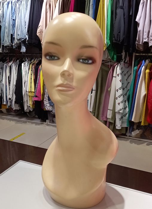 Манекен  для головных уборов