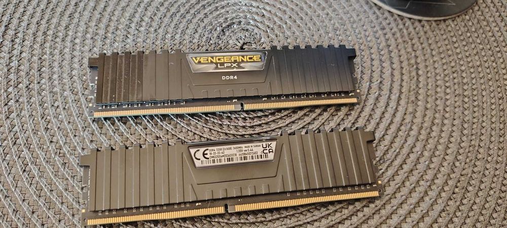 Рам памет Corsair VENGEANCE LPX 32GB (2x16GB) DDR4 3600MHz