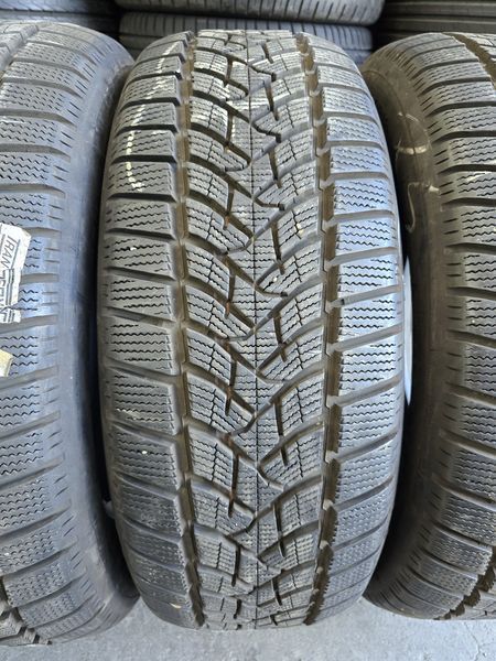 235/60/18 DUNLOP 4бр