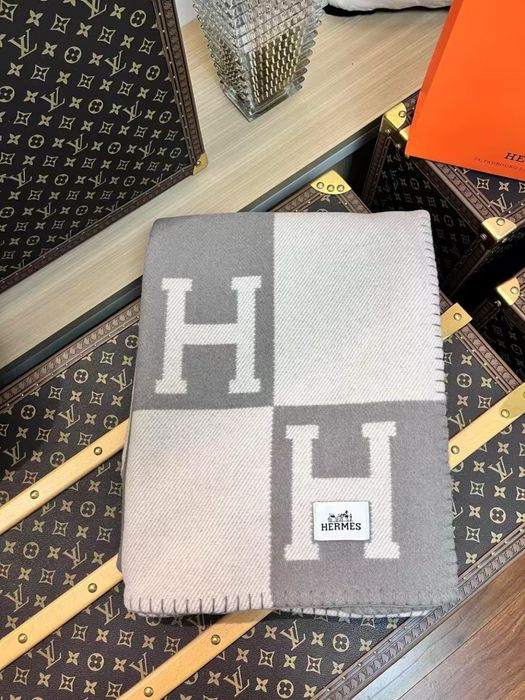 Hermes Одеяло и Възглавница