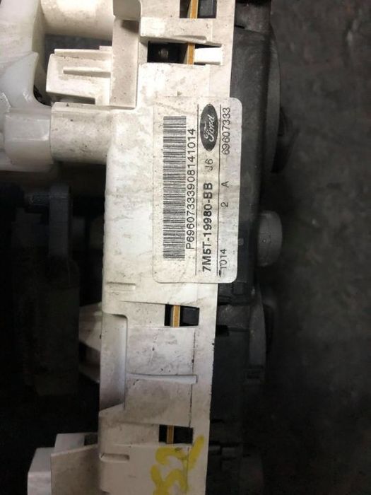 panou comanda ac ford focus 2