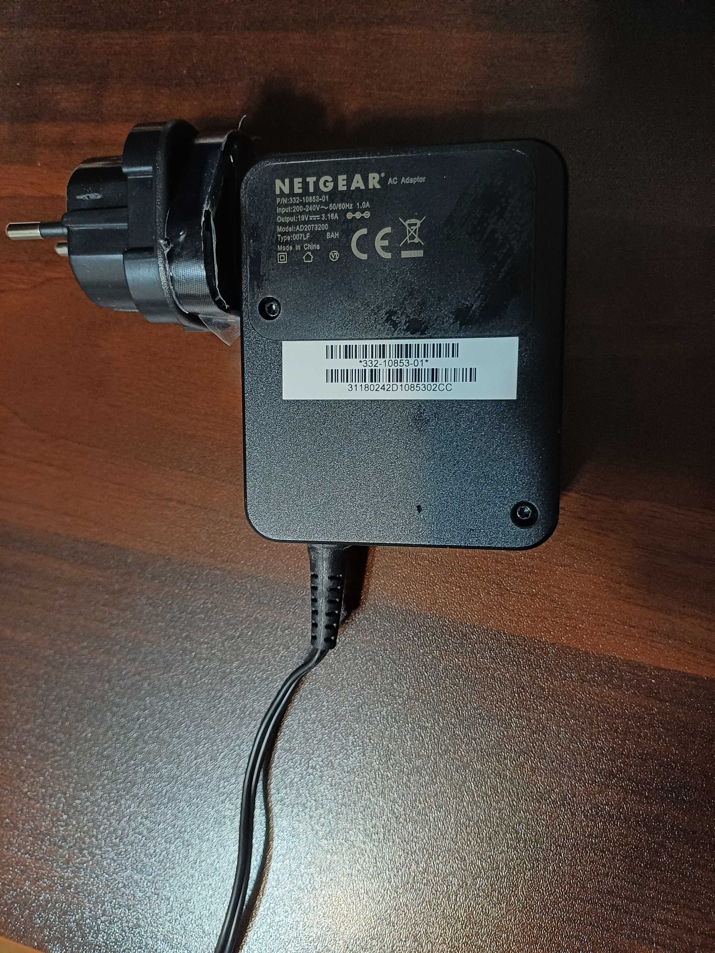 Netgear X6S R8000P, WiFi tri band, 2.4 and 5 Ghz, VPN, перфектен