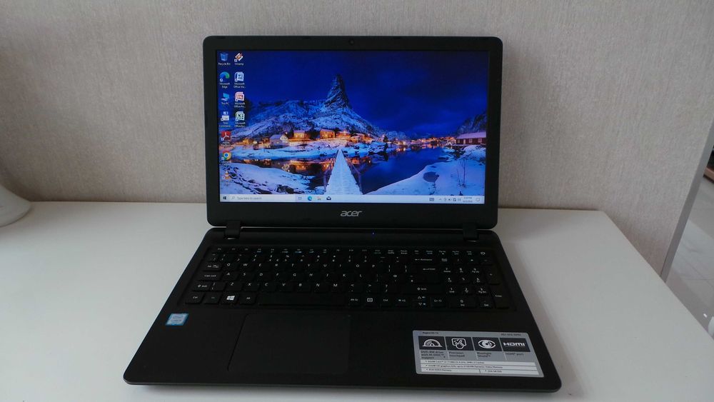 Laptop Acer Aspire ES 15