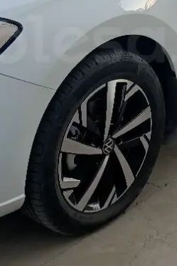 Продам титанку р16 оригинал от полика