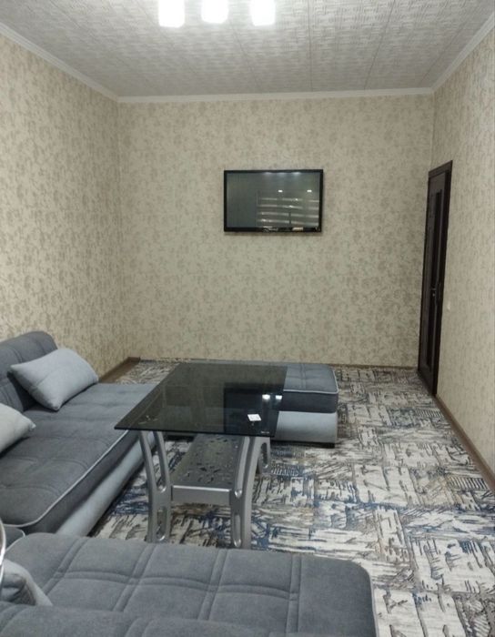 2х комнатная Чиланзар Ц квартал