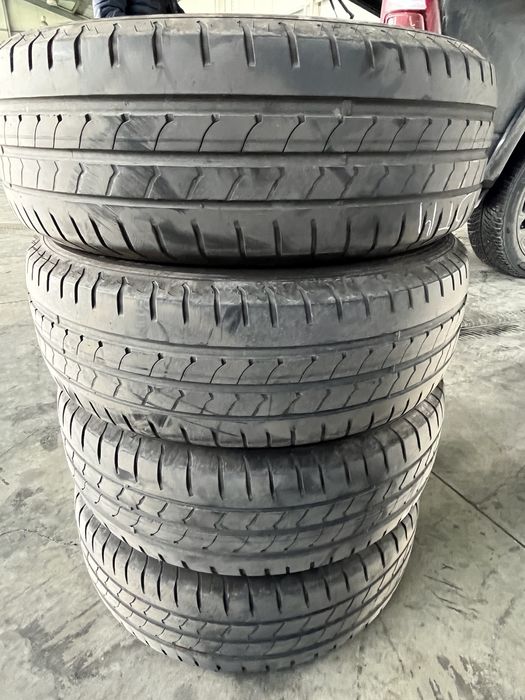 Goodyear EfficientGrip Performance 195/60 R16