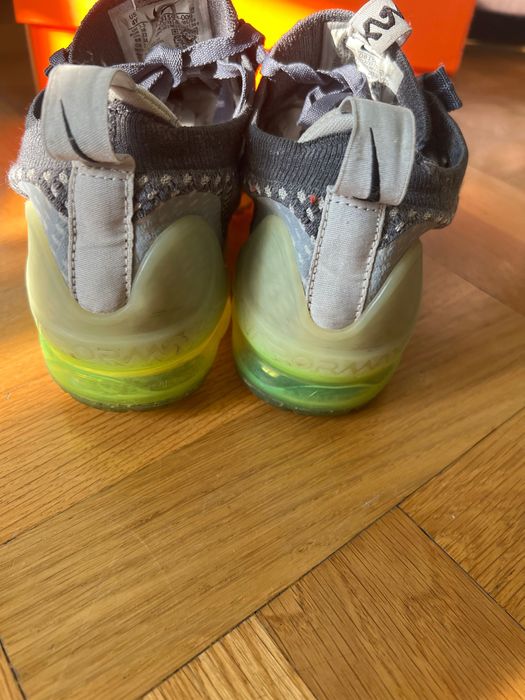 Маратонки Nike Air Vapormax 2021