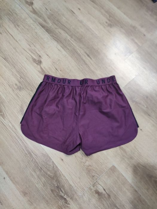 Pantaloni scurți de damă Under Armour mărimea L