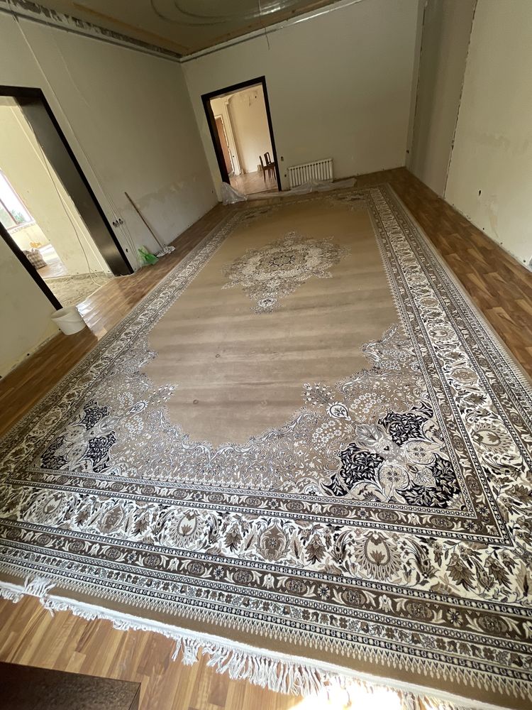 Продам Большой ковёр 4x8