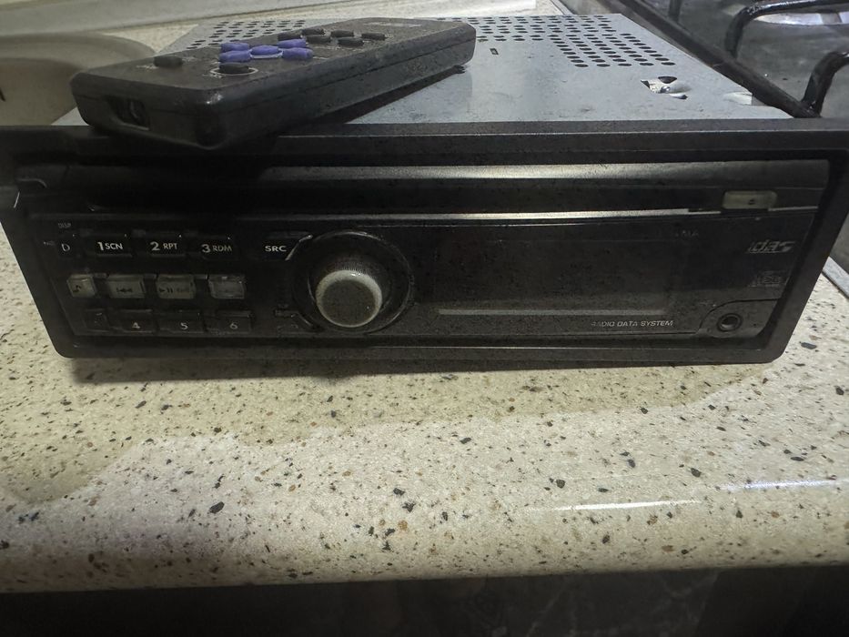 Магнитофон от Матиза Clarion