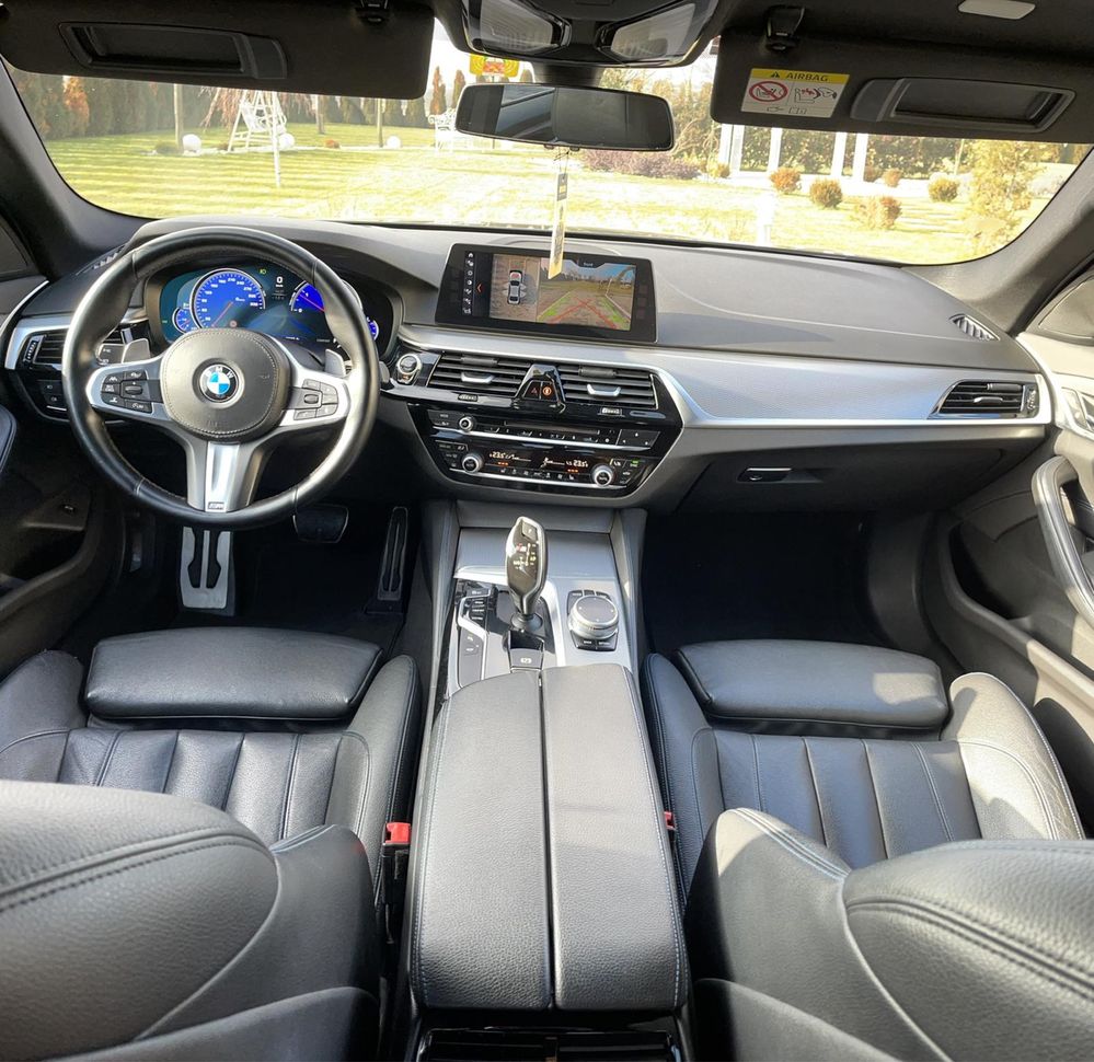 Bmw G30Mpak/520d/360camere/X-drive/distronic variante//