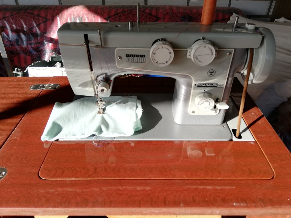 Продам швейную машинку в идеальном состоянии.