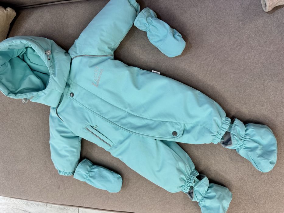 Продам детский комбинезон