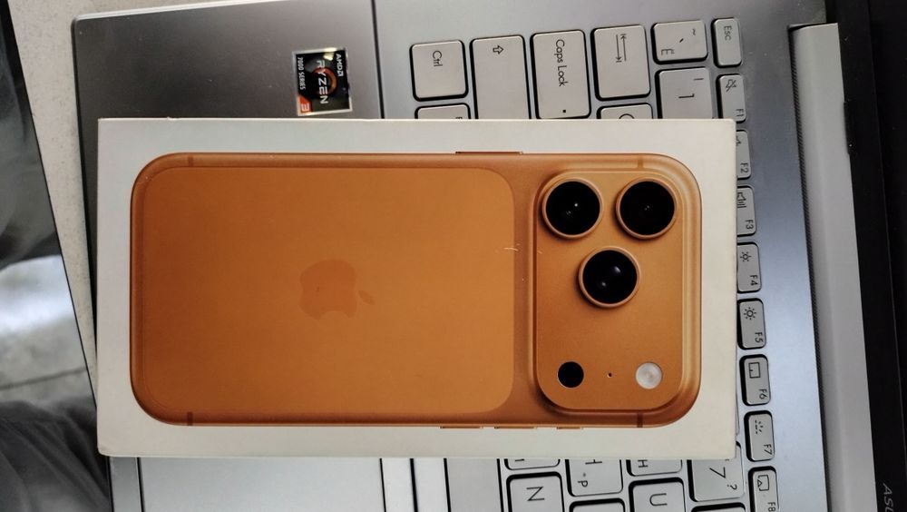 iPhone 17 pro orange EAC 256
