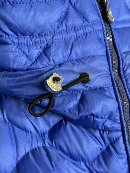 Vesta Moncler originala 900 lei dama marime 1