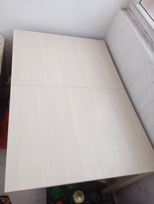 Стол раздвижной,в отличном состоянии.