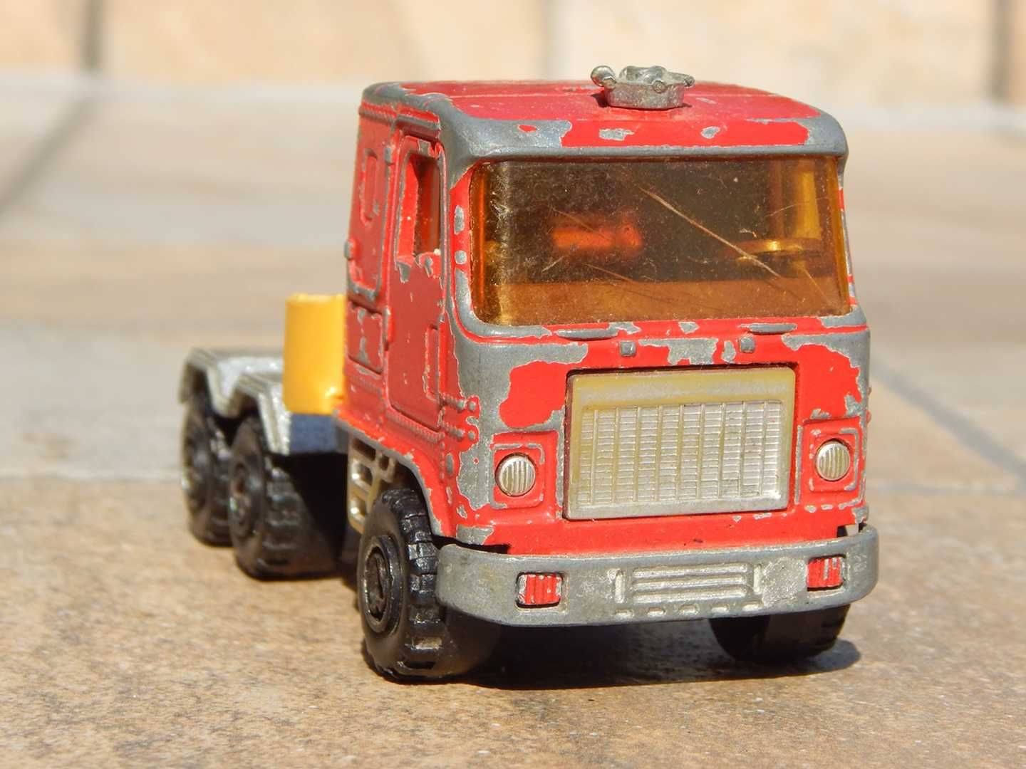 Macheta cap tractor camion Mack Cruise Liner Majorette uzat