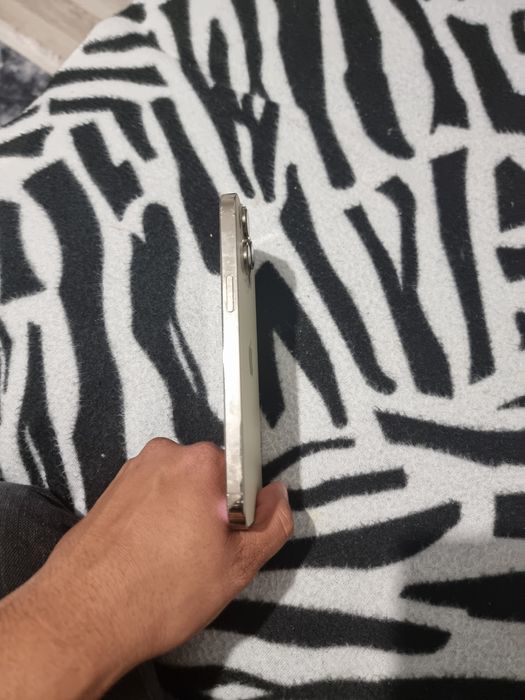 Vând iphone 14  pro max urgent