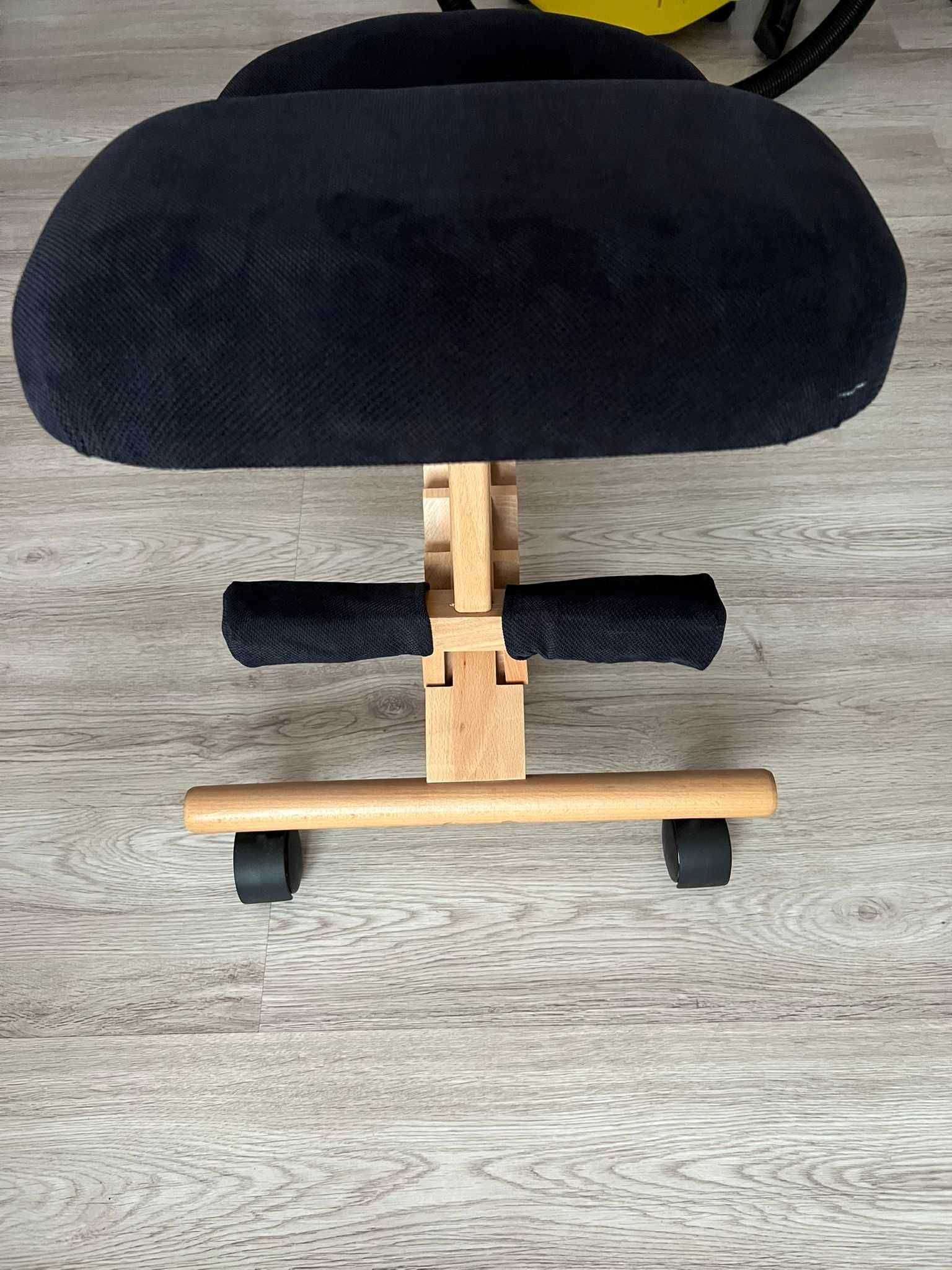 Scaun birou ergonomic Groco, material textil, negru