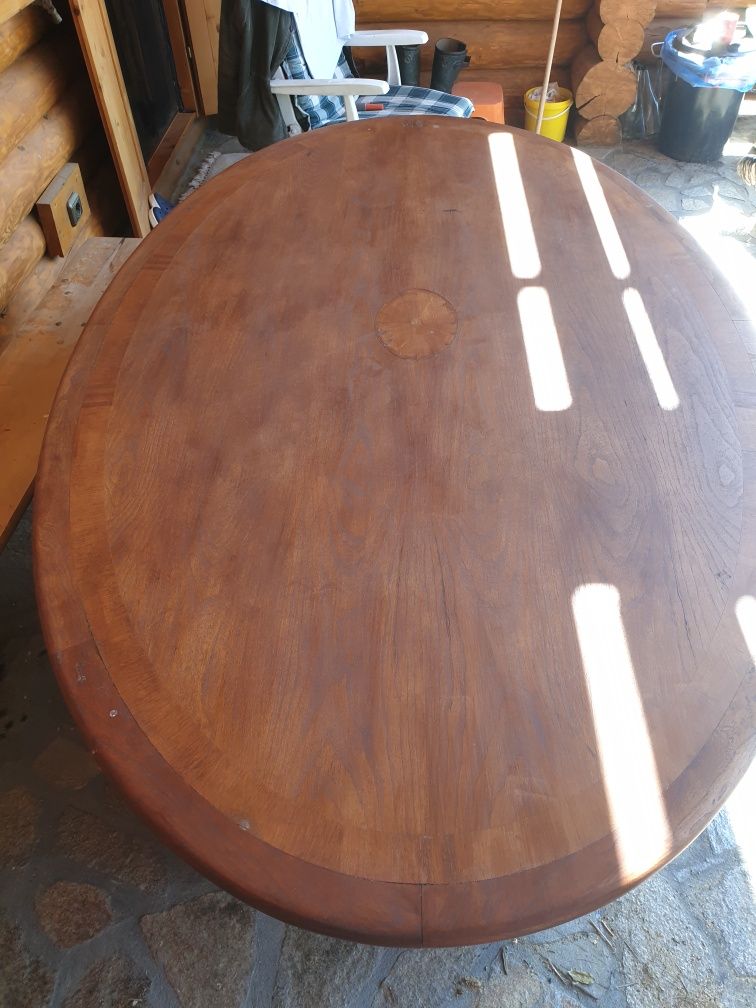 Masa lemn masiv ovala