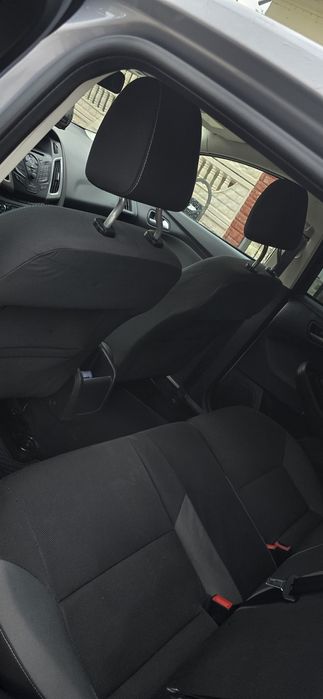 Vând Ford Focus MK3